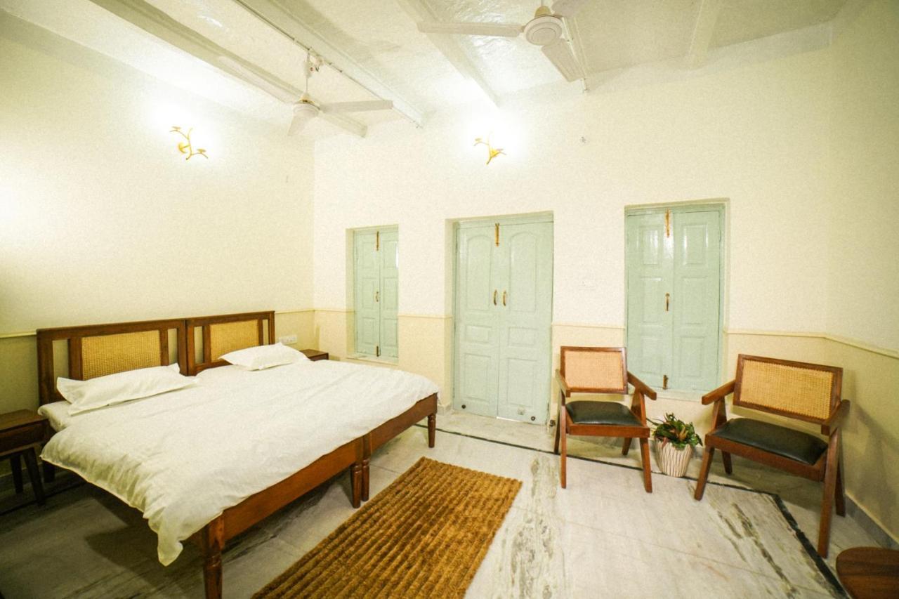 Shree Krishna Bhakti Ashram Hotell Vrindāvan Exteriör bild