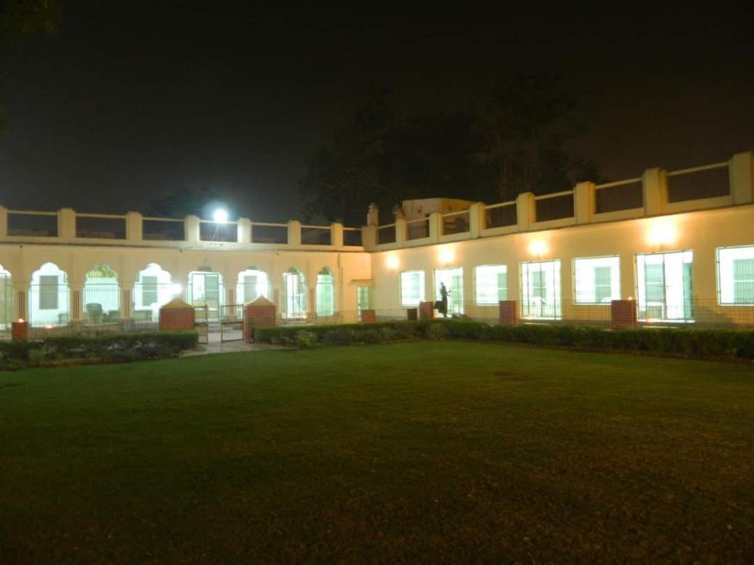 Shree Krishna Bhakti Ashram Hotell Vrindāvan Exteriör bild