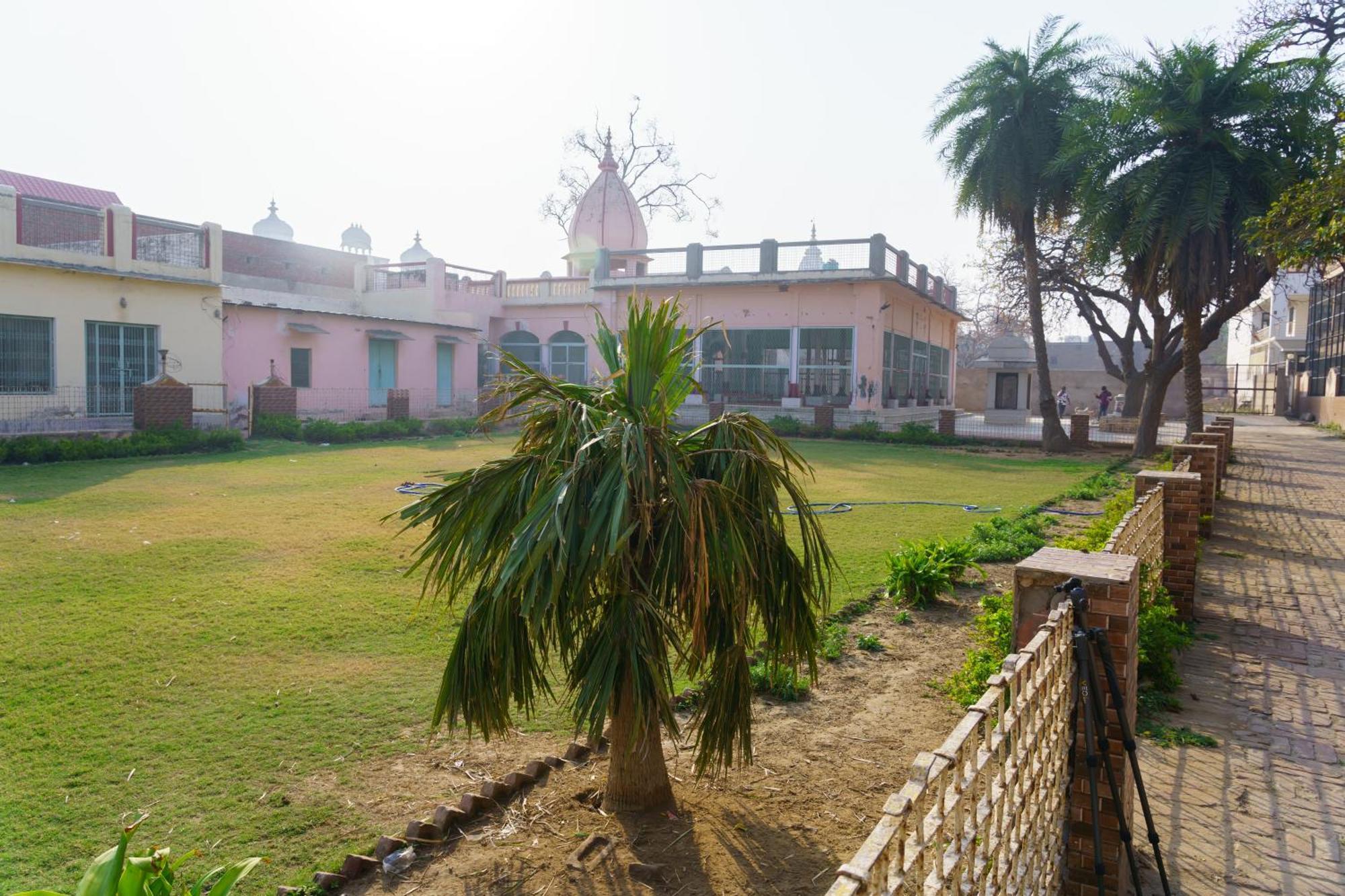 Shree Krishna Bhakti Ashram Hotell Vrindāvan Exteriör bild