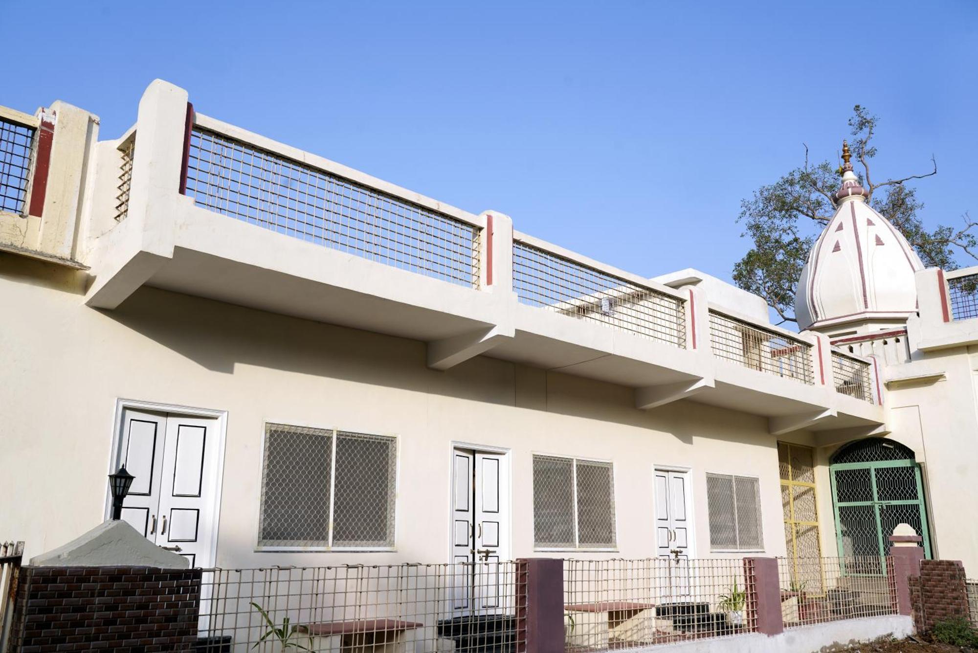 Shree Krishna Bhakti Ashram Hotell Vrindāvan Exteriör bild