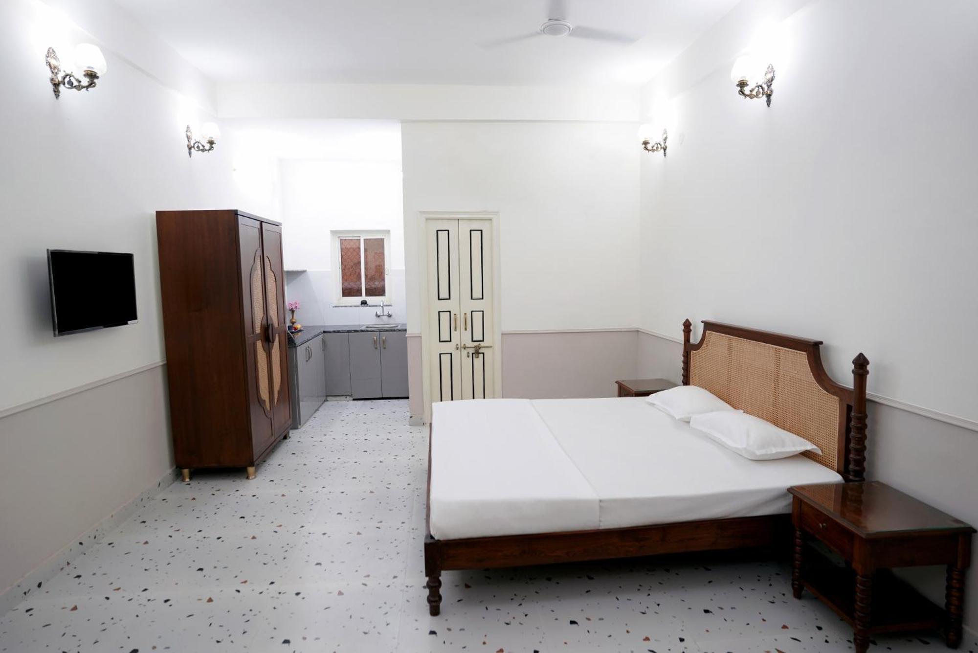 Shree Krishna Bhakti Ashram Hotell Vrindāvan Exteriör bild